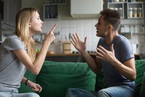Hur man upprätthåller en relation efter en skilsmässa: 8 regler