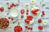 Vad att laga mat för barn från jordgubbar och jordgubbar: recept maräng med jordgubbar