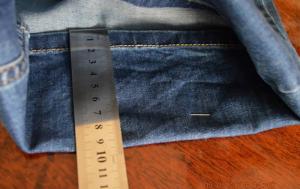 Alphabet needle: hur lätt och enkel nertill jeans