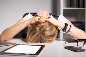 Hur snabbt lindra stress på kontoret: 5 användbara sätt