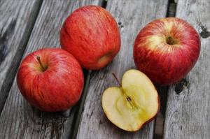 5 skäl till varför du behöver för att äta äpplen