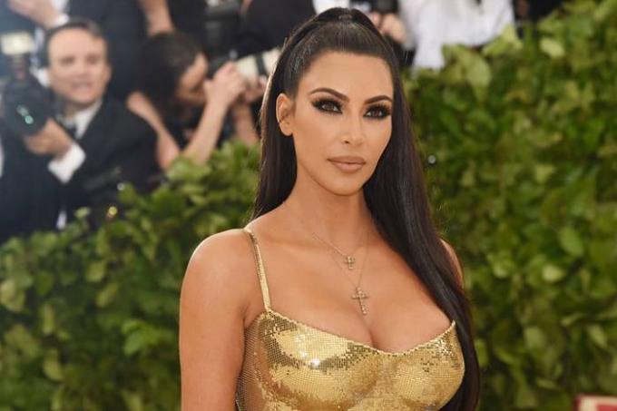 Kim Kardashian delade uppgifter om födelse 4 barn