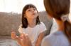 Barn lär sig genom exempel: 5 viktiga saker som föräldrar inte bör göra med ett barn