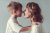 7 Tecken på att ett barn älskar dig, även om det verkar som att det inte är så