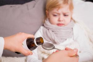 5 myter om barns hosta, där fortfarande tror föräldrar